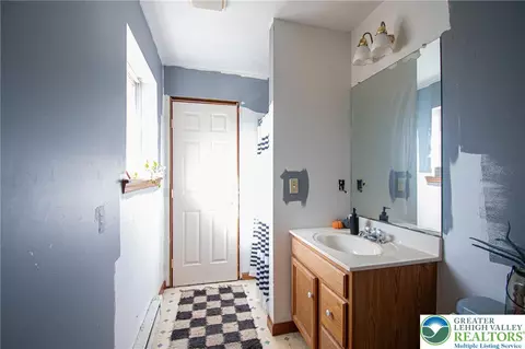 Entry Way - 160 Grassy Rd, Kresgeville, PA 18333 photo 1 of 1