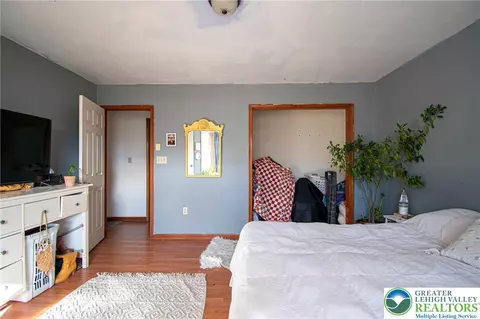 Bedroom - 160 Grassy Rd, Kresgeville, PA 18333 photo 3 of 10