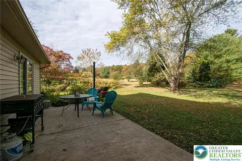 Exterior - 160 Grassy Rd, Kresgeville, PA 18333 photo 4 of 10
