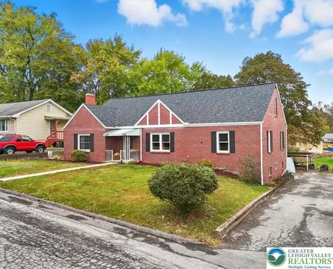18 Cumberland Ave, Tamaqua, PA 18252
