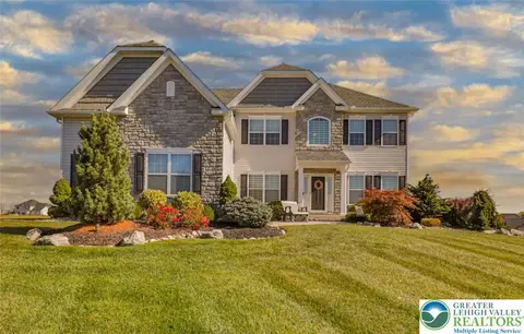 6780 Gwenmawr Rd, Bethlehem, PA 18017
