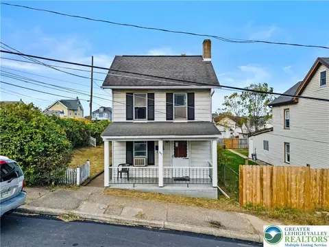 317 Front St, West Easton, PA 18042
