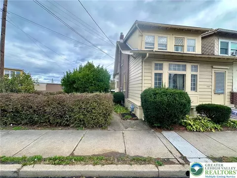 1009 Lehigh St, Allentown, PA 18103