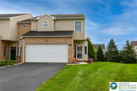 1328 Adams St, Northampton, PA 18067