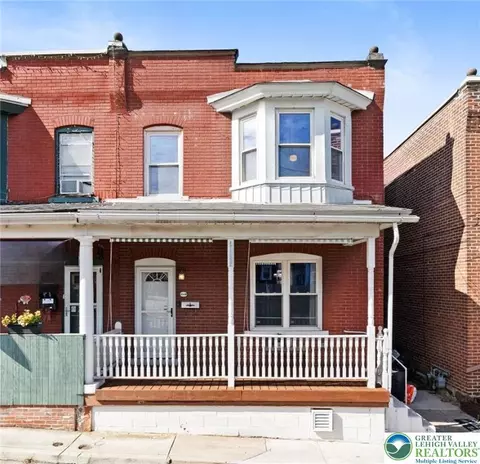 1009 Pawnee St, Fountain Hill, PA 18015