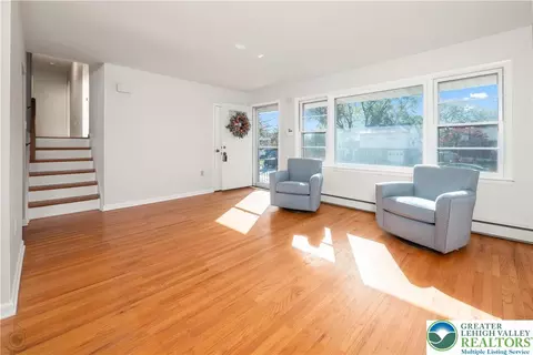 Living - 1918 Pinehurst Rd, Bethlehem, PA 18018 photo 2 of 5