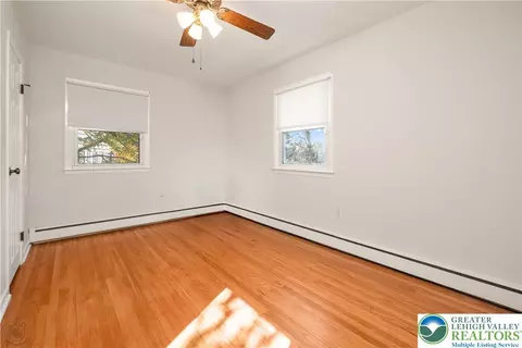 Bedroom - 1918 Pinehurst Rd, Bethlehem, PA 18018 photo 3 of 4