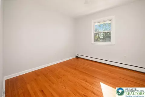Bedroom - 1918 Pinehurst Rd, Bethlehem, PA 18018 photo 4 of 4