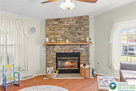 8 Cedar Ct, Bath, PA 18014 photo 17