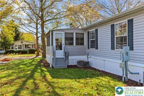 8 Cedar Ct, Bath, PA 18014 photo 29