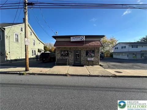 2011 N 1st Ave, Whitehall Twp, PA 18052