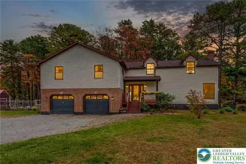 715 Beaver Run Dr, Lehighton, PA 18235