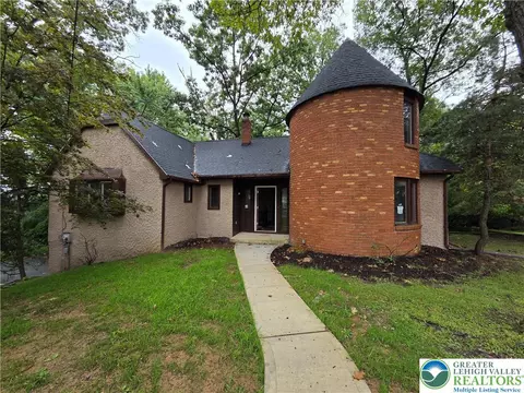 1024 Elm St, Allentown, PA 18109
