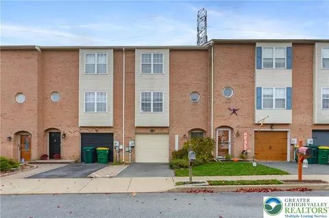 38 Corriere Rd, Palmer Township, PA 18045