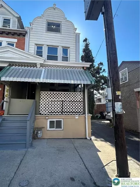 1042 W Allen St, Allentown, PA 18102