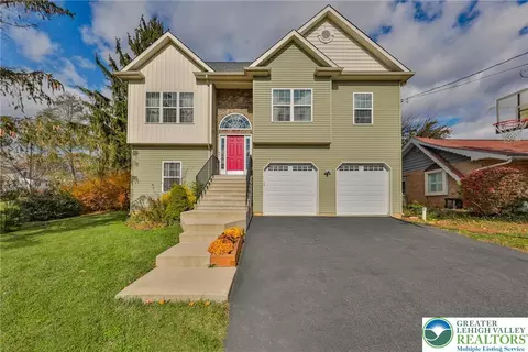 1239 Voortman Ave, Allentown, PA 18103