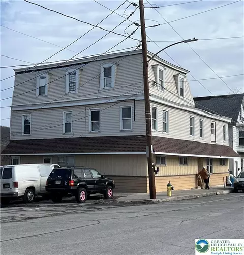 149 W Ridge St, Lansford, PA 18232