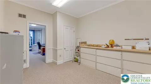 Entry Way - 205 W Broad St, Bethlehem, PA 18018 photo 3 of 7