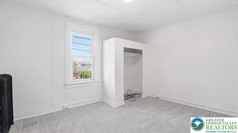 Bedroom - 322 E Garrison St, Bethlehem, PA 18018 photo 4 of 6