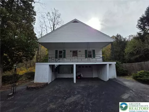 945 Island Park Rd, Williams Twp, PA 18042
