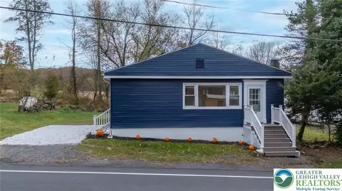 2020 Leithsville Rd, Hellertown, PA 18055