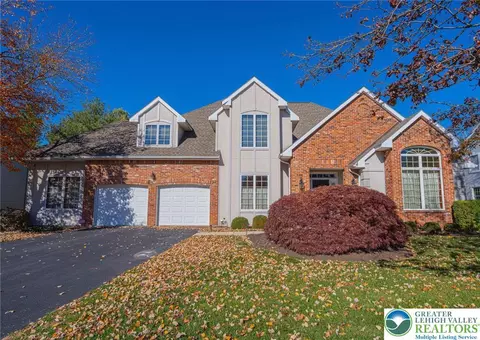 460 Bridle Path Rd, Bethlehem, PA 18017
