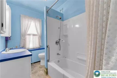 1130 Spring St, Bethlehem, PA 18018 photo 36