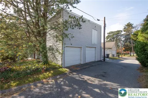 1130 Spring St, Bethlehem, PA 18018 photo 15