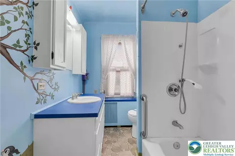 1130 Spring St, Bethlehem, PA 18018 photo 35
