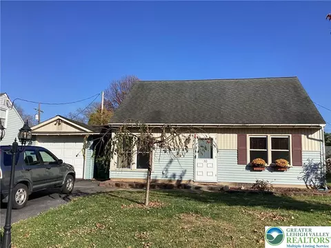 30 Wilden Dr, Palmer Township, PA 18045