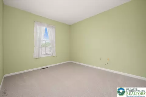 Bedroom - 1514 Ravena St, Bethlehem, PA 18015 photo 3 of 3