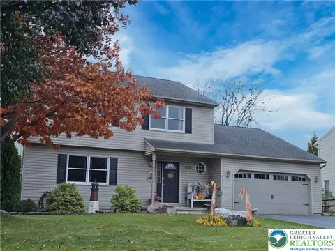 172 1st St, Nazareth, PA 18064