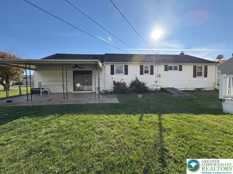 927 Pearl Blvd, Montoursville, PA 17754