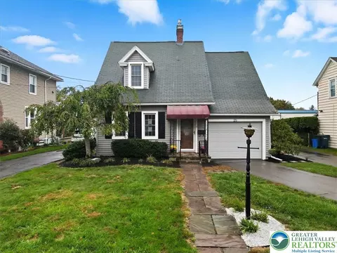 25 Dana St, Kingston, PA 18704