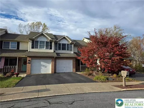 844 Catherine Dr, Coplay, PA 18037