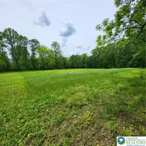 406 Coffeetown Rd, Easton, PA 18042