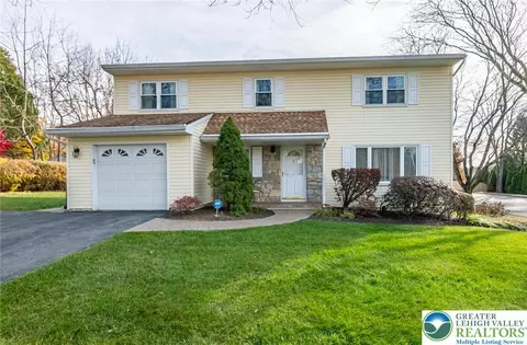 2101 Van Buren Dr, South Whitehall Twp, PA 18052