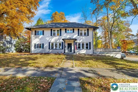 128 S Green St, East Stroudsburg, PA 18301