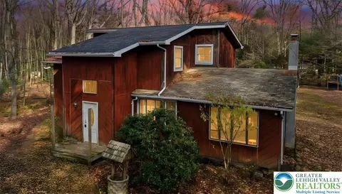 125 Ash Ln, Kunkletown, PA 18058