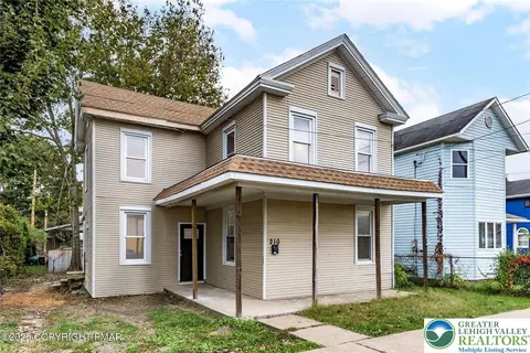 210 Fowler St, Berwick, PA 18603