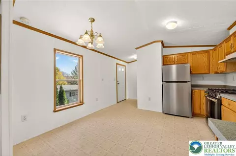 5 Woodview Ct, Bath, PA 18014 photo 10