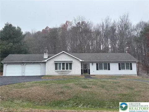 289 Chipperfield Dr, Effort, PA 18330