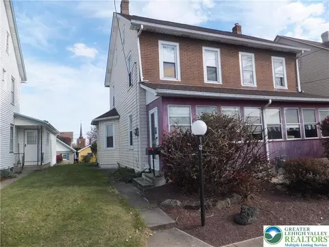 9 N 4th St, Coplay, PA 18037
