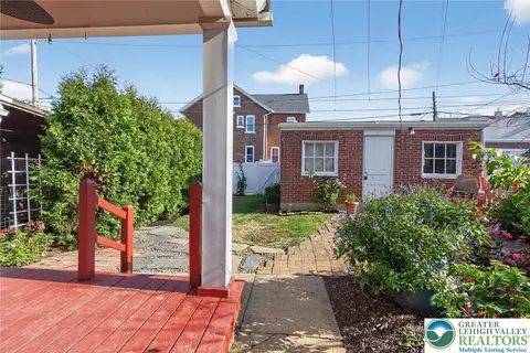 1036 Maple St, Bethlehem, PA 18018 photo 40