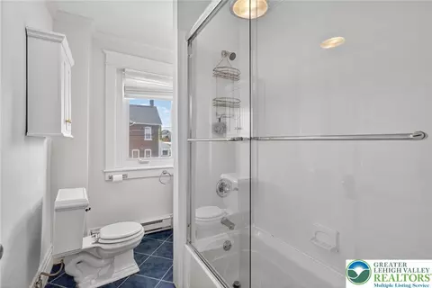 1036 Maple St, Bethlehem, PA 18018 photo 28