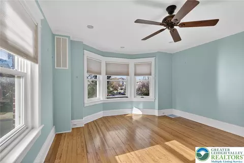 1036 Maple St, Bethlehem, PA 18018 photo 23