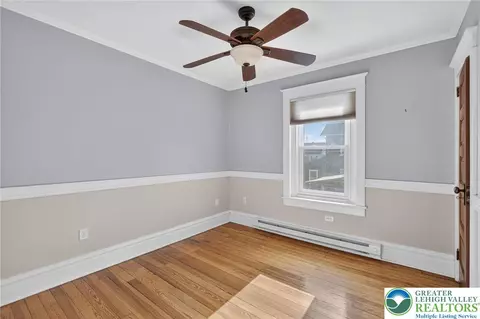 1036 Maple St, Bethlehem, PA 18018 photo 24