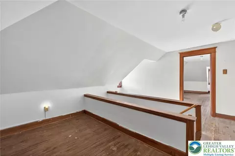 1036 Maple St, Bethlehem, PA 18018 photo 30