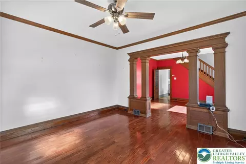 1036 Maple St, Bethlehem, PA 18018 photo 6