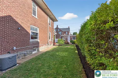 1036 Maple St, Bethlehem, PA 18018 photo 39
